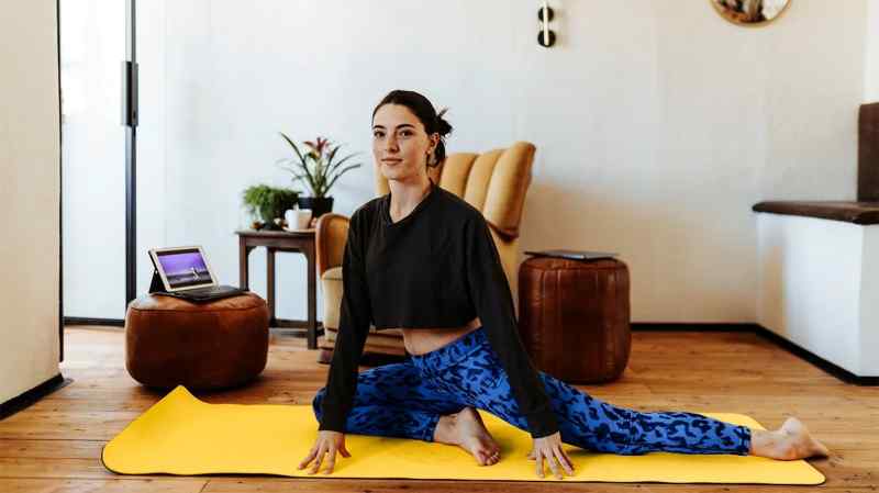 Antrenamente în interior precum yoga